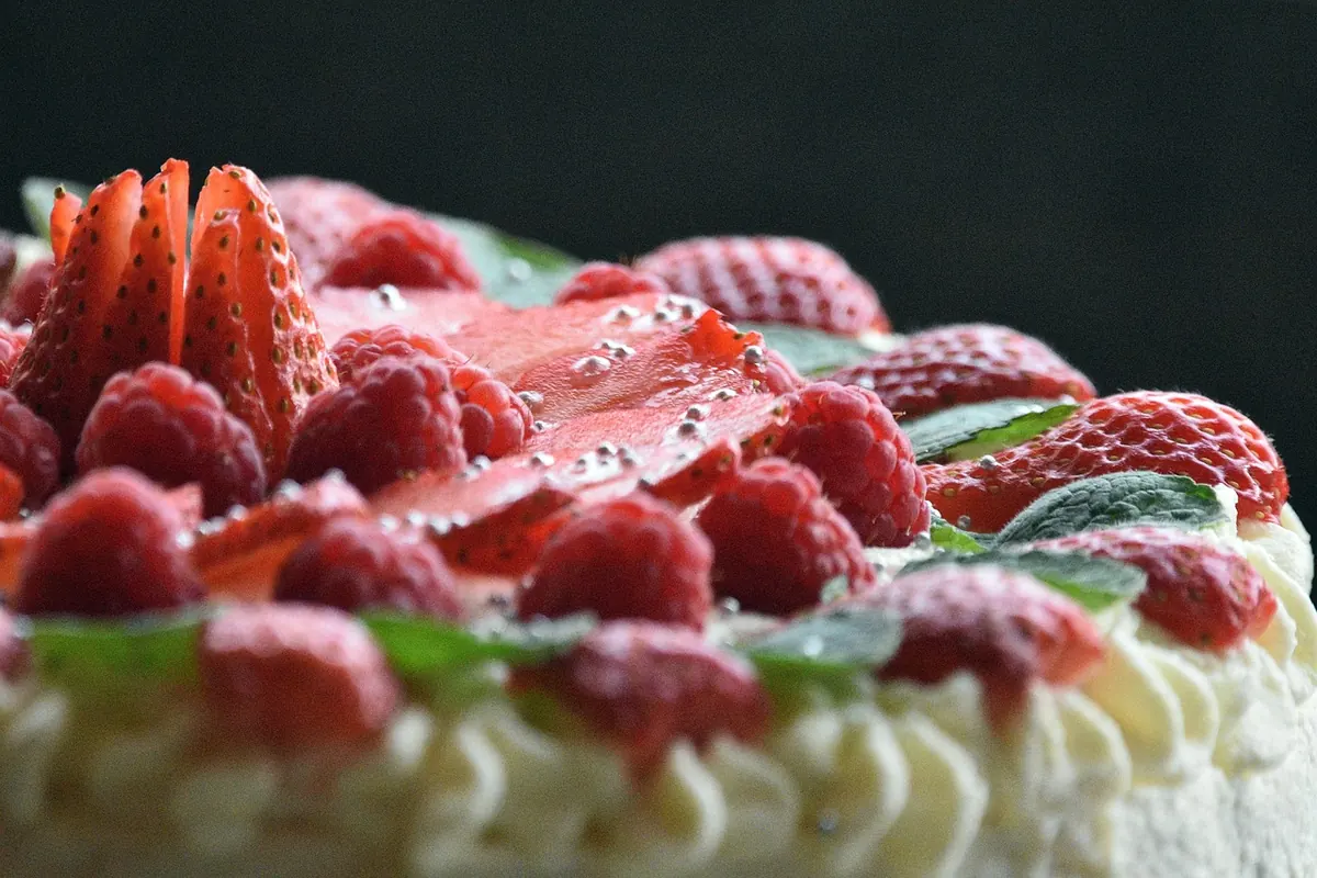 How to Make the Perfect Victoria Sponge: A Step-by-Step Guide